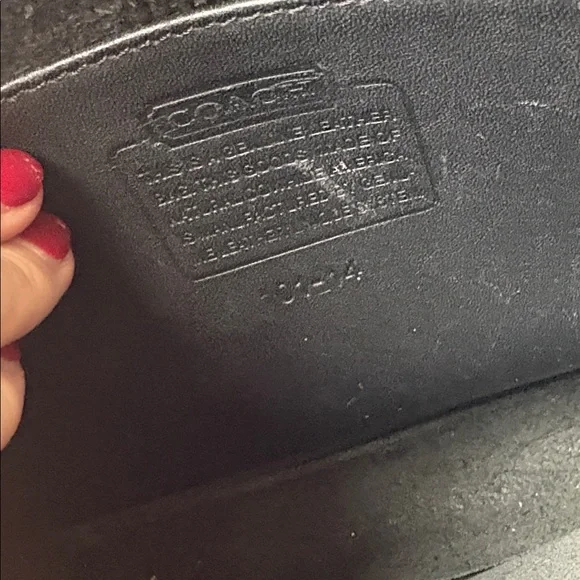 COACH Legacy Shoulder Bag - Picture 4 of 7